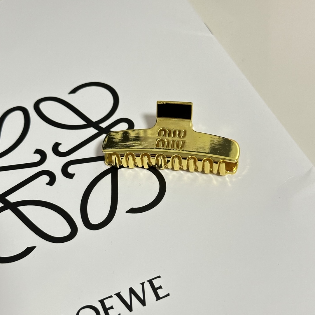 Miumiu Hair Grab Clip092001